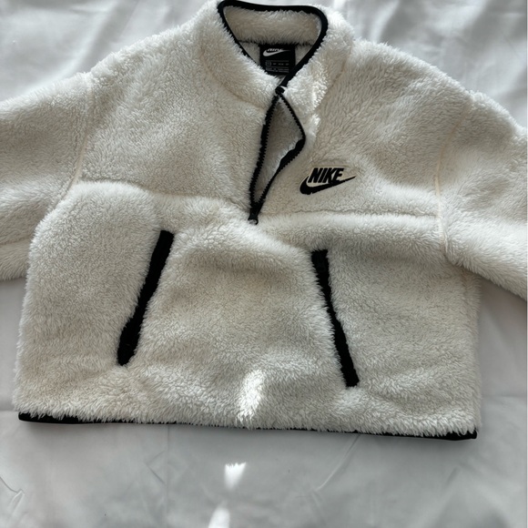 Nike Womens NSW 1/4-Zip Sherpa Fleece Crop Top - Picture 3 of 8